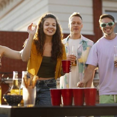 Gra Beer Pong, 50 kubeczków